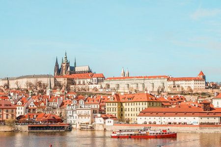 Discover the Best of Prague: Private Tour incl Best beer tasting