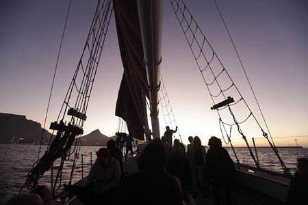 Cape Town 90 minute Sunset Cruise with The Spirit of Victoria