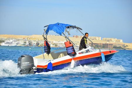 Private Speedboat Dolphin House & Parasailing W/Transfer-Hurghada