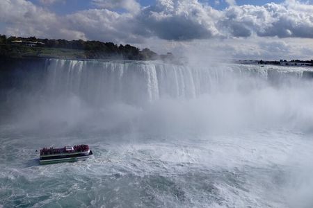 USA Maid of the Mist Boat ride with Guided Tour