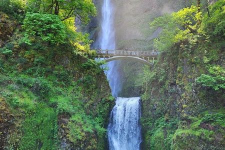 Wonderful Waterfalls: A Columbia River Gorge Tour