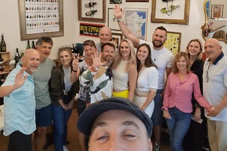 The only Paris Wine Tasting experience you need to do - 2 hours 