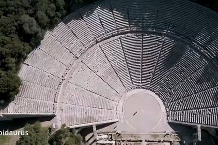 Private tour of Corinth, Nafplio, Mycenae with a Pickup 