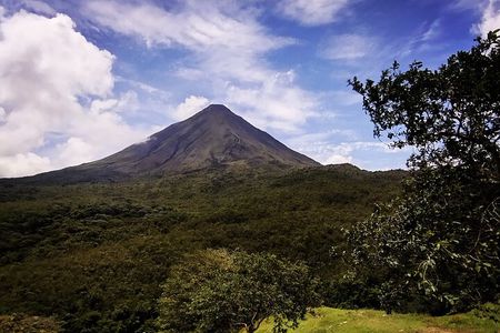 Arenal Volcano Hike La Fortuna 