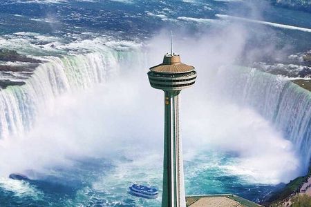 Winter Wonder of Niagara Falls Tour From Toronto