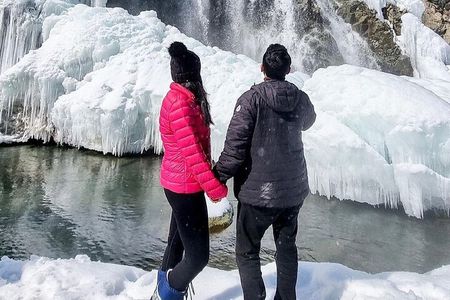 Kashmir Winter Escape