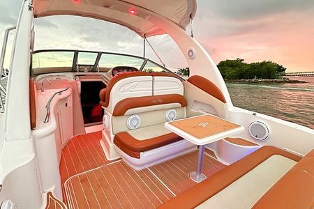 Private Miami Captained Yacht Rental: Sunset Options