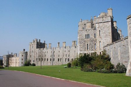 Windsor Castle, Bath and Stonehenge Tour