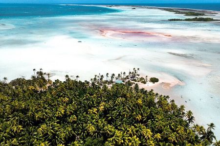 Blue Lagoon - PRIVATE ISLAND Pink sand beach and wildlife reserve