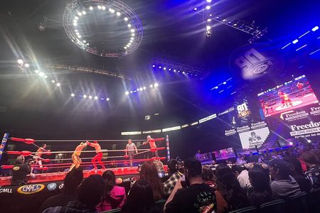 2 hours Lucha Libre Show (mexican wrestling) with transport