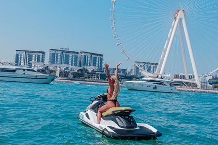 Jet ski Dubai 30 minute Guided Sightseeing Tour