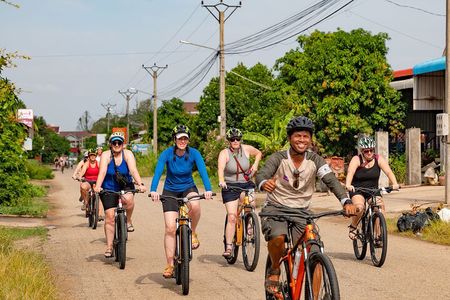 Silk Island Cycling Adventure & lunch with locals