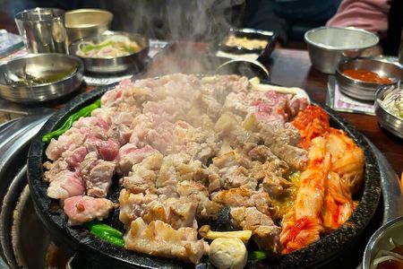 Seoul: Korean bbq place of the month curated by the Host