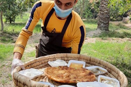 Private Dahshur Pyramids and Egyptian Farmland Tour with Lunch