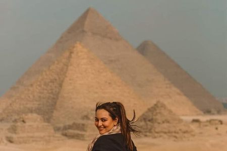  Day Tour to Giza Pyramids And Sphinx with food included 