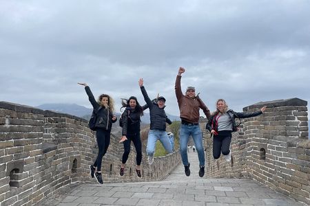 Great Wall & Old City Hutong Join In Group Layover Tour (9AM-5PM)