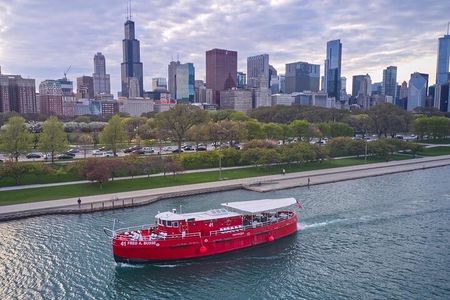 Historical and Architectural Chicago Fireboat River/Lake Cruise