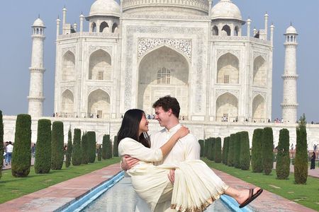 Taj Mahal, Agra Fort and Baby Taj Day Tour from Delhi by Car