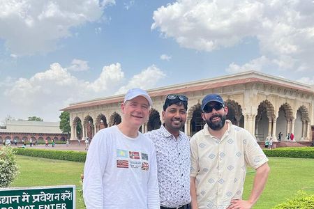 Private Taj Mahal Sunrise Tour from Delhi