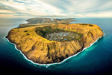 2 Day Small Group Tour in Moai Monuments and Historic Pathways