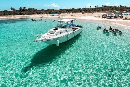 All-Inclusive: Mako 29ft Boat Tour to Icacos Palomino & Palominito