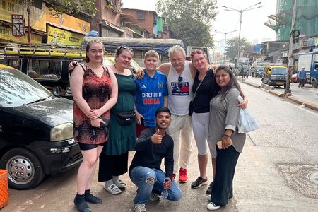 Dharavi Slum Tour with Guide and Transport