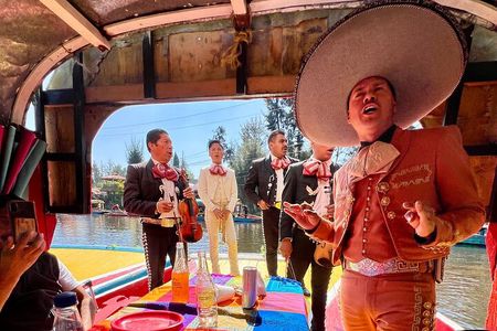  Mixology, Food, Wine and Beer Experience in Xochimilco