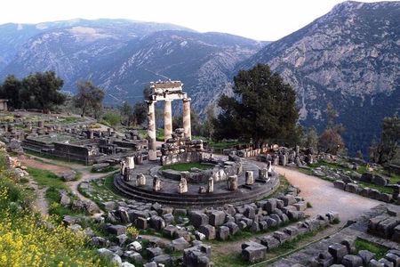 Private Full Day Tour to Delphi