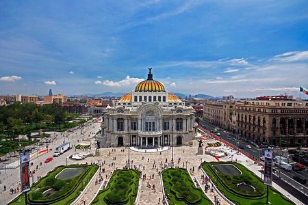 Private Street Food & Mural Art Tour in Mexico City