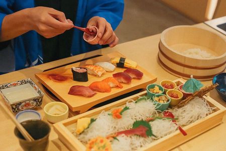 Popular Sushi Making Class near Tokyo Tower