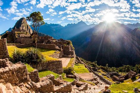 Exclusive Short Inca Trail to Machu Picchu 2 Days