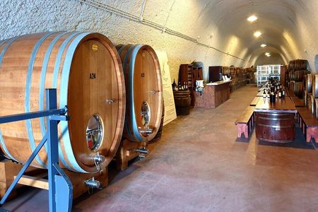 Santorini Private Wine Tour:3 Wineries, Sommelier, Tapas & Sunset