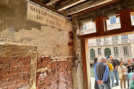 Venice Dinner Food Tour around Jewish Ghetto & Cannaregio Quarter