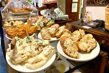 Venetian Cicchetti Street Food and Sightseeing Walking Tour