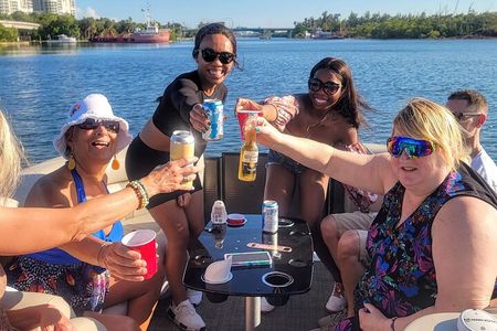 Private Cruise Or Sandbar Trip in Fort Lauderdale/Day or Night