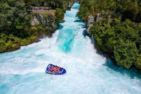 Hukafalls Jet Boat Ride in Taupo