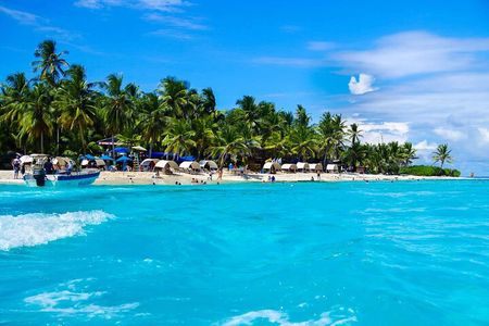 Johnny Cay and Aquarium Tour in San Andres with or without lunch
