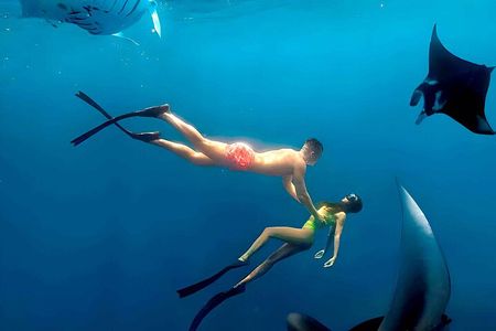 Nusa Penida Snorkeling and Uluwatu Sunset Tour with Dinner