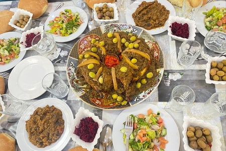 Family Dinner in Fes with Tea and Fun Stories