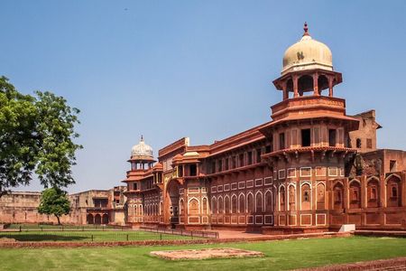 Day Trip to Agra (Guided Full Day Sightseeing Tour from Jaipur)