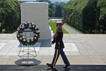 Arlington Cemetery Tour with Guard Ceremony and Iwo Jima Memorial