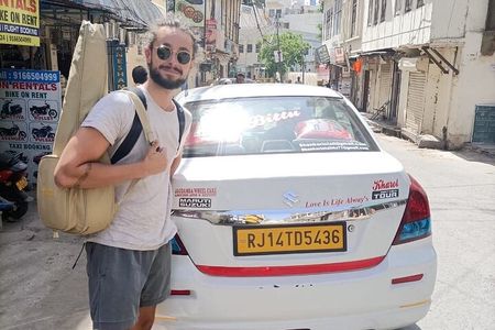 Udaipur to Jaipur Private Transfer with Pushkar Stop