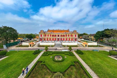 Hue City Private Tour Full Day with Tour Guide