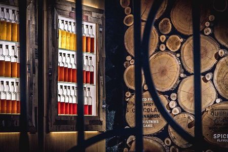 Private Tour of Glasgow Distilleries and a Loch Lomond Cruise