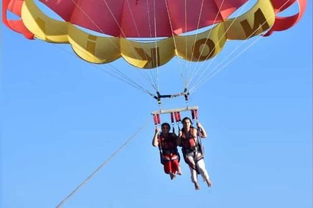 Adventure in Parasailing with a Private Transfer from Hurghada