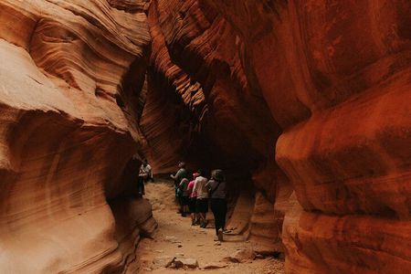 Peekaboo Slot Canyon + Great Chamber Loop - UTV - YOU DRIVE!