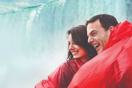 Niagara Falls Canada 3-Hour Tour w/Boat & Behind the Falls