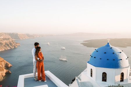 Santorini Photo Shoot and Tour at Unique Spots with a Local