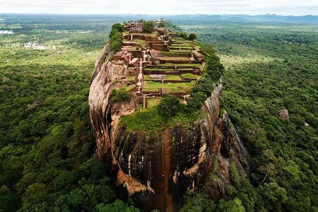 Sri Lanka 7Days Private Guided Tour with Hotels.