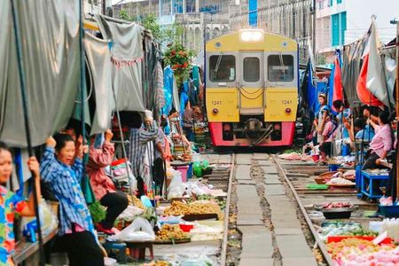 Private Tour Floating Market Damnoen Saduak
